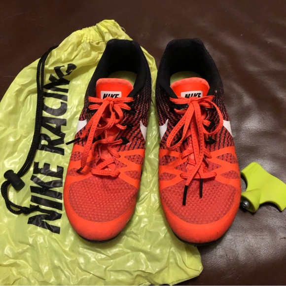 Women’s Nike Running Shoes - Picture 1 of 3